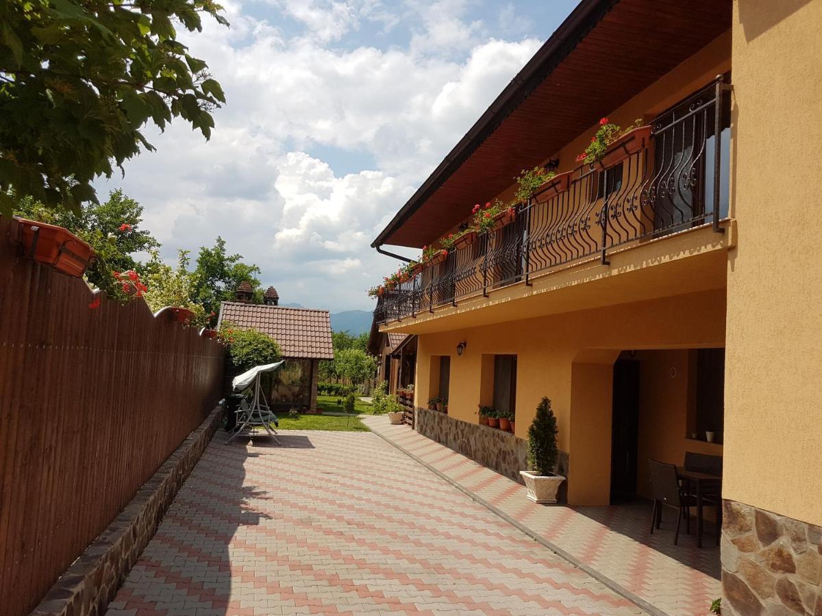 Casa Ovesia Villa Sacele Ngoại thất bức ảnh